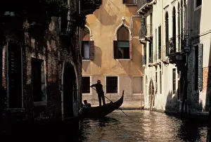 Gondolier: Gondola in the Venice canals