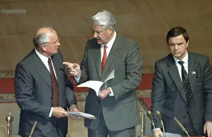 Ruslan: Gorbachev and Yeltsin meet with MPs. 1991