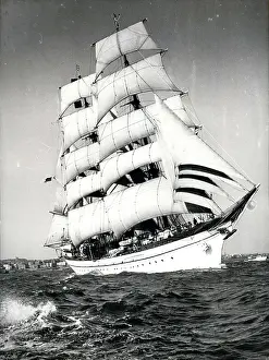 Fock: Gorch Fock, German sailing training vessel, tall ship