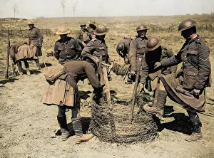Highlanders: Gordon Highlanders with barbed wire, Western Front, WW1