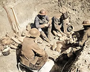 Highlanders: Gordon Highlanders in trench, Western Front, WW1