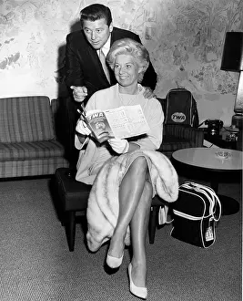 Macrae: Gordon Macrae