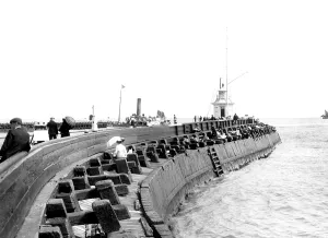Gorleston: Gorleston, the Pier 1904