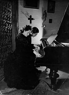 Sombre: GOTHIC PIANO DUET