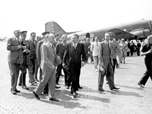 Vlado: Gottwald with Jan Masaryk return from Moscow