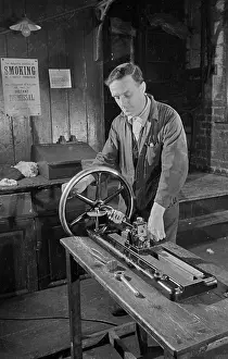 Ropemaking: Gourock Ropeworks
