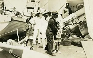 Arica: Governor of Arica, Chile onboard Naval Ship