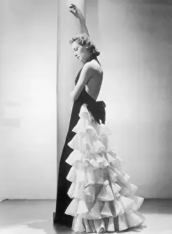 Rochas: GOWN WITH FRILLS/ROCHAS