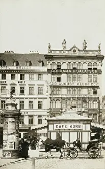 Lemonade: The Graben with the lemonade tent of Cafe Korb