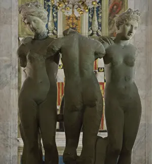Pinturicchio: Three Graces statue, Piccolomini Library, Siena