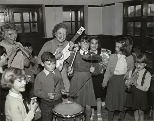 Dora: Gracie Fields Orphanage, Peacehaven