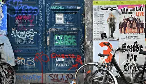 Oranienstrasse: Graffiti on door, Berlin, Germany