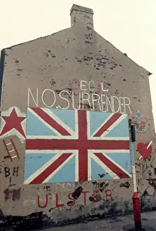 Loyalist: Graffiti and flag on a wall, Northern Ireland
