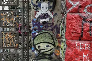Kunsthaus: Graffiti, Kunsthaus Tacheles, Berlin, Germany