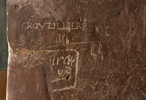 Clos: Graffiti in Marguerite de Navarre's bedroom