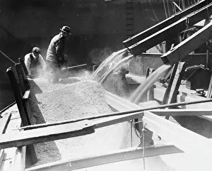 Elevator: Grain elevators