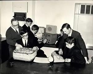 Surplus: Grammar school boys locate Russian space base