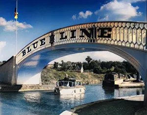 Boatyard: GRAND UNION CANAL