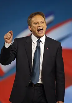 Winken: Grant Shapps MP
