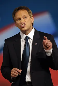 Winken: Grant Shapps MP