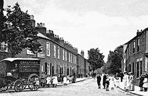 Grantham: Grantham Manthorpe Road early 1900s