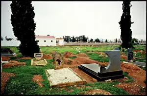 Hennie: Grave of activist John Hennie ferrus, Worcester, Western