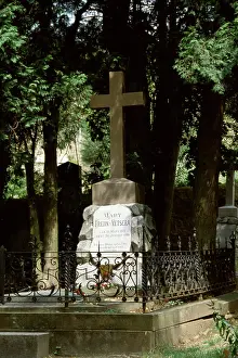 Heiligenkreuz: Grave of Mary Vetsera