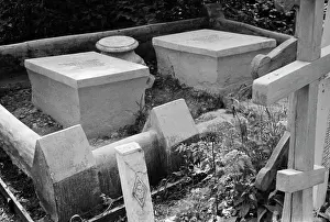 Petrovich: Graves of Alexander Baryatinsky and Wilhelm Kuchelbecker