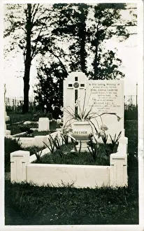 Louisa: Gravestone of Ethel Louisa Caunter, Southampton, Hampshire