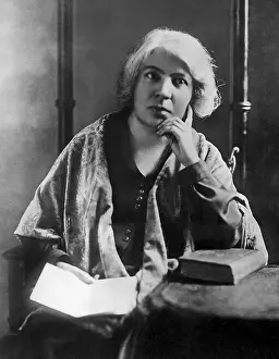 Grazia: Grazia Deledda, 1926