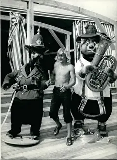 Zither: Great Bear Show for Oktoberfest, Munich, Germany