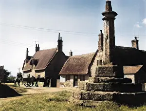 Brington: GREAT BRINGTON CROSS