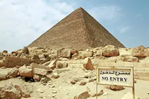 Cheops: Great Pyramid of Cheops in Cairo, Egypt