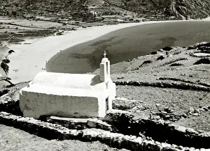 Cyclades: Greece - Cyclades Group - Small Chapel on Ios