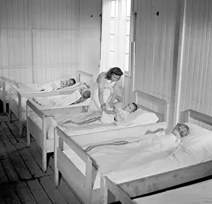 Miltary: Greek children at Czechoslovak processing camp