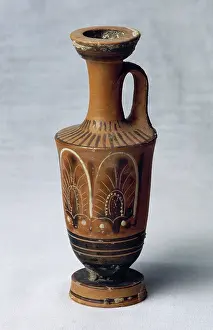 Storing: Greek pottery. Lekythos. Red figure. From Greece. 4th centur