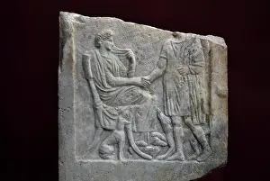 Chiton: Greek stele, Musee Lapidaire, Avignon