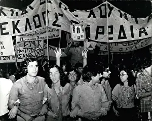 Cyrillic: Greek students demonstrate against election, Athens