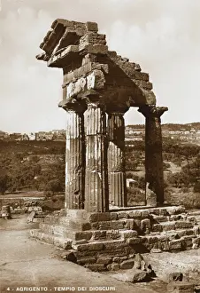 Graecia: Greek Temple at Agrigento, Sicily