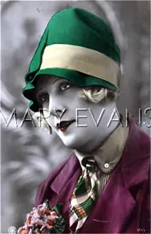 Rippling: GREEN CLOCHE 1920S