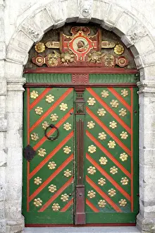 Doorways: Green, gold and red decorated door