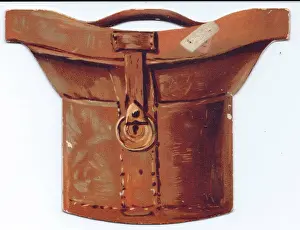 Hatbox: Greetings card in the shape of a leather hatbox