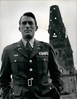 Smuggled: Gregory Peck in spy film, Berlin