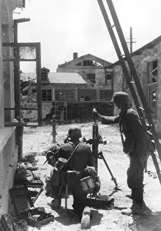 Thrower: Grenade thrower crew support the infantry, WW2