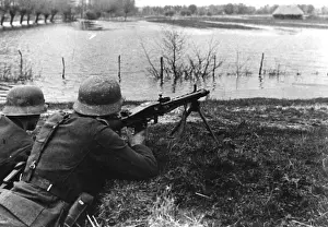 Grenadiers: Grenadiers at the position Scheldt-South in the Netherla