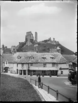 Purbeck: GREYHOUND HOTEL, THE SQUARE, CORFE CASTLE, PURBECK, DORSET