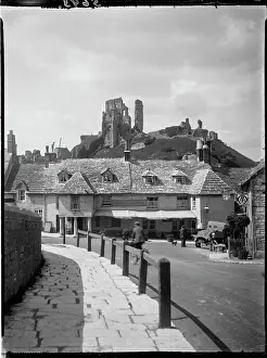 Purbeck: GREYHOUND HOTEL, THE SQUARE, CORFE CASTLE, PURBECK, DORSET