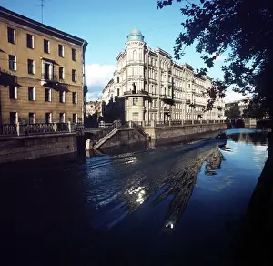 Basis: Griboyedov Canal in Leningrad, 1982