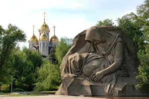 Grieves: Grieving Mother Memorial - Volvograd