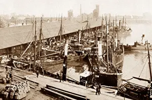 Grimsby: Grimsby Pontoon early 1900s